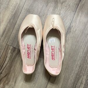 MERLET pointe shoes